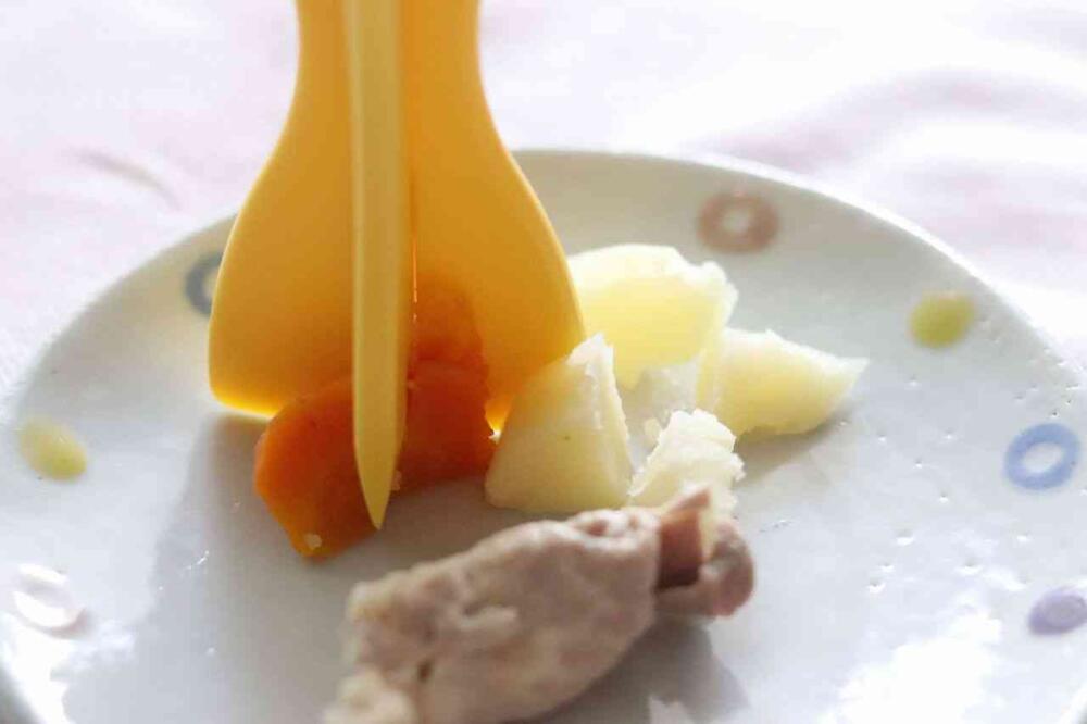 量　補完食　離乳食　