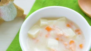 豆腐と鮭のミルク煮（粉ミルクレシピ）